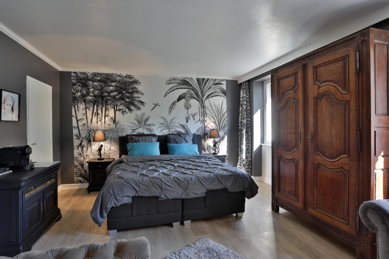 La Chapelle Aux Acacias Guest house *