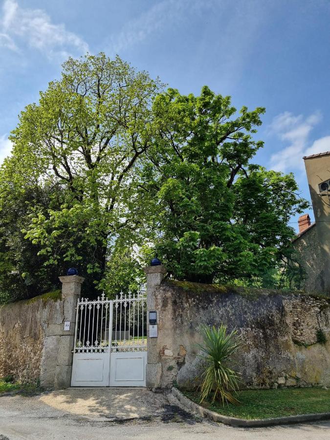 La Chapelle Aux Acacias *